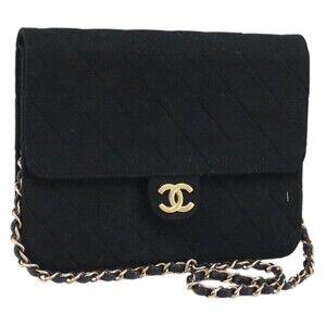 Chanel Chain Matelasse 22 Shoulder Bag